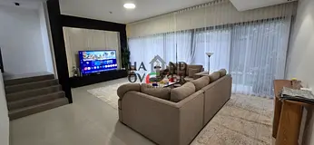 SPACIOUS 3BED MIDDLE UNIT / EXCELLENT PRICE