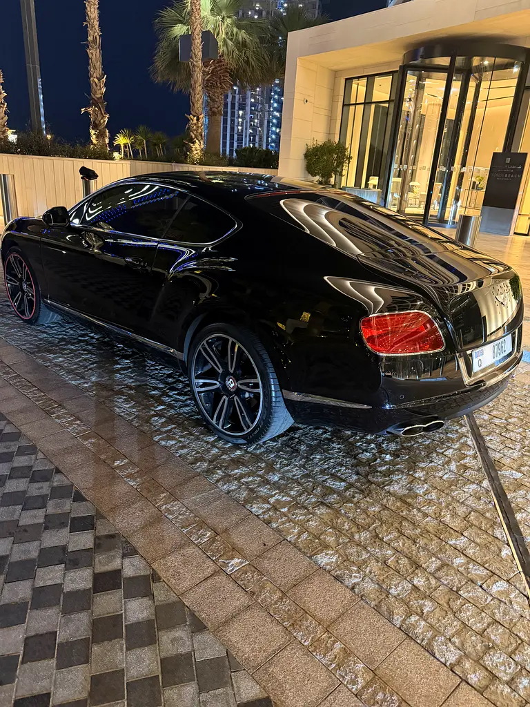 Bentley Continental 2014 — photo 1 of 7