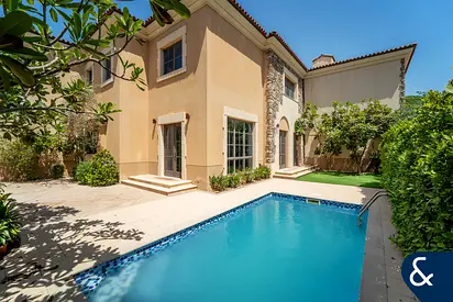 Fully Upgraded | Semi Detached | Vacant Now