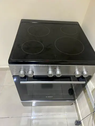Electric ceramic hob and oven combo - good working condition