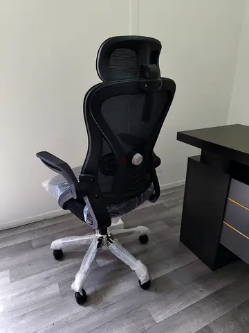 Ergonomic Mesh Office Chair New For Sale