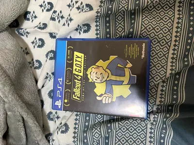 Fallout 4 (PS4) - Original Disc in Case