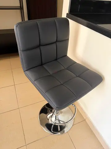Bar stool