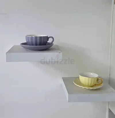 Set of 2 white selves | Good Condition