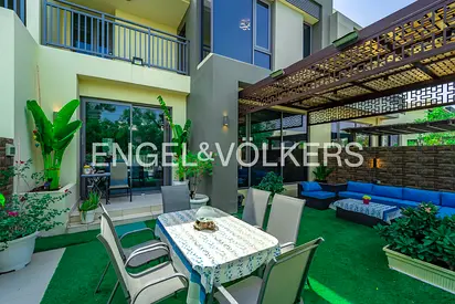 5BR Maple Villa | Spacious Family Home