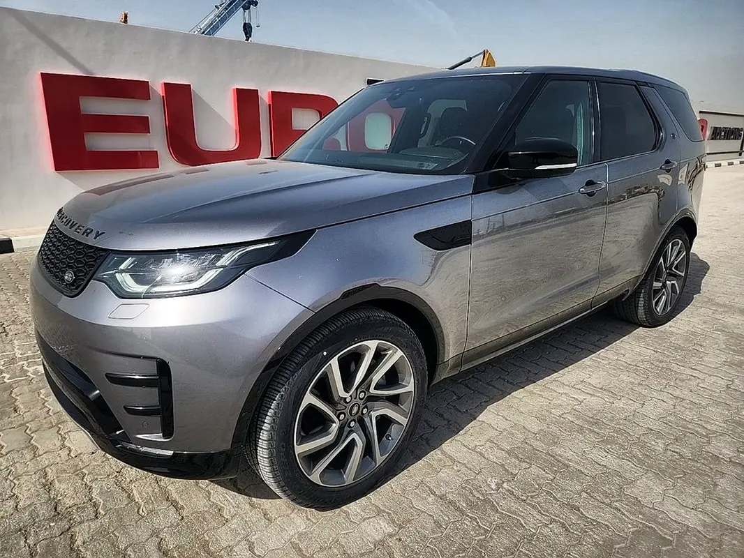 Land Rover Discovery 2020 — photo 1 of 6