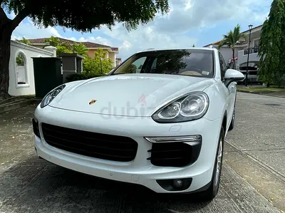 Porsche Cayenne E-Hybrid with Porsche Warranty