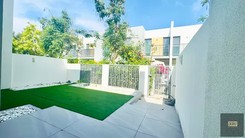 BRIGHT | NEXT TO AMENITIES | MAID'S ROOM