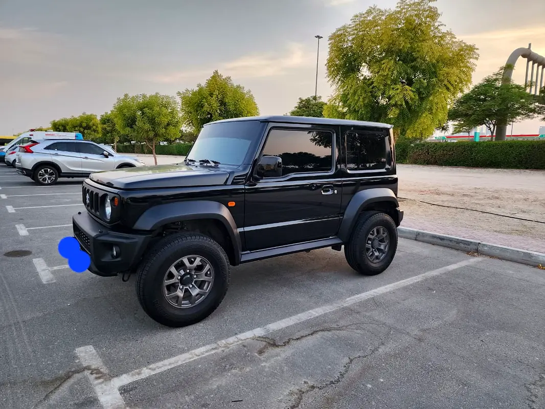 Suzuki Jimny 2021 — photo 1 of 12