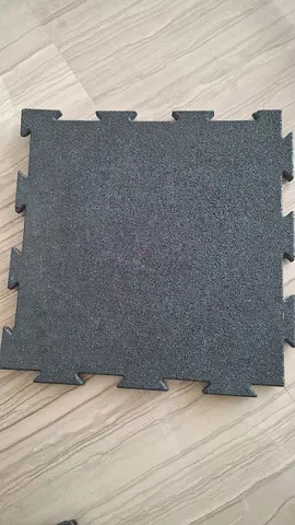 Interlocking Gym Floor Foam Tiles - Single Tile (Black)