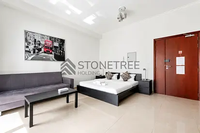 12 CHEQUES | Near Marina Walk and JBR Beach