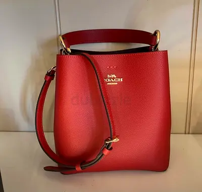 Original and new coach bucket Red