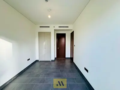 Direct Owner: 1 Bedroom in The Crest Tower B – Waterfront Views | Ready to Move in Sobha Hartland