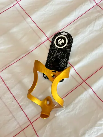 Brand New Aluminum Bottle Cage