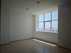 Union Tower Studio with Landmark View