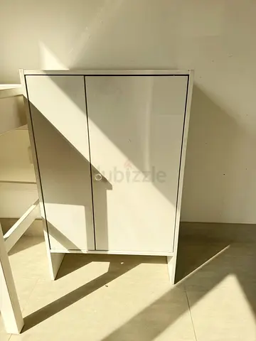 Small White Storage Cabinet / Makeup Cabinet – Solid Condition