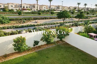 Type D | Single Row | Landscaped Garden