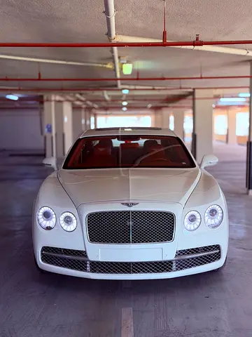 Bentley Flying Spur W12 2015 - GCC Specs - Impeccable Condition