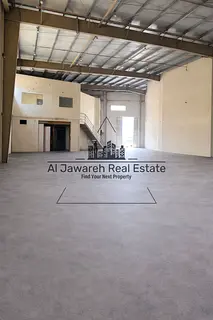 Warehouse for rent, 8215 sq ft, 100 kW, on a corner lot and main street