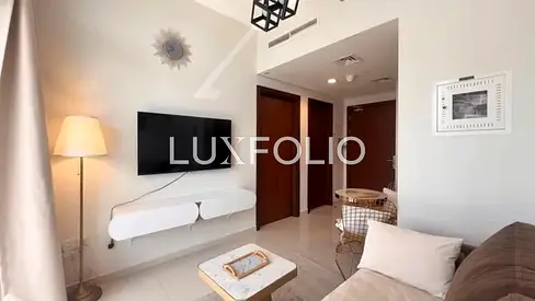 City Skyline Views | High Floor | Fully Furnished