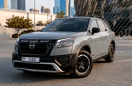 Nissan Pathfinder Rock Creek Edition SL Premium Low Milage