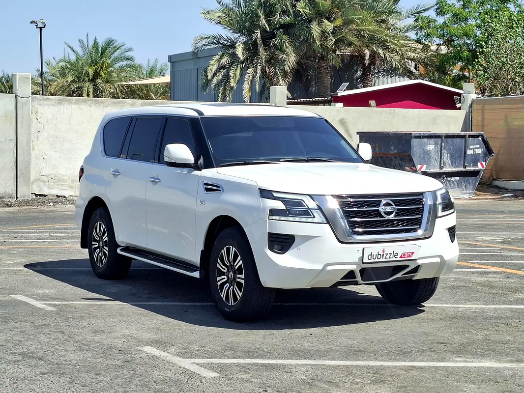 Nissan Patrol 2021 — photo 1 of 17