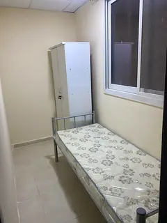 Offer single Partition for male near to mall of The Emirates metro station