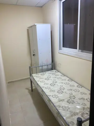 Offer single Partition  near to mall of The Emirates metro station