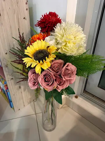 FREE - Artificial mixed floral bouquet in glass vase