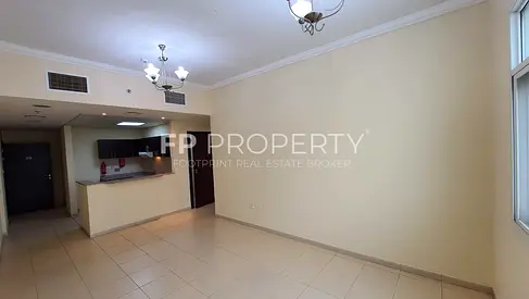 Investor Deal | Close to Mall & Park | Prime Location in Queue Point