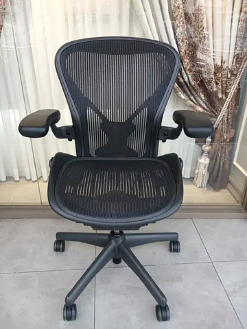 Herman Miller Aeron Chair Type C and B for Sale ultimate comfort