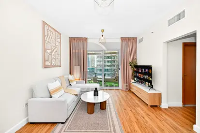 Spacious 3BR | Ready To Move | Prime Location