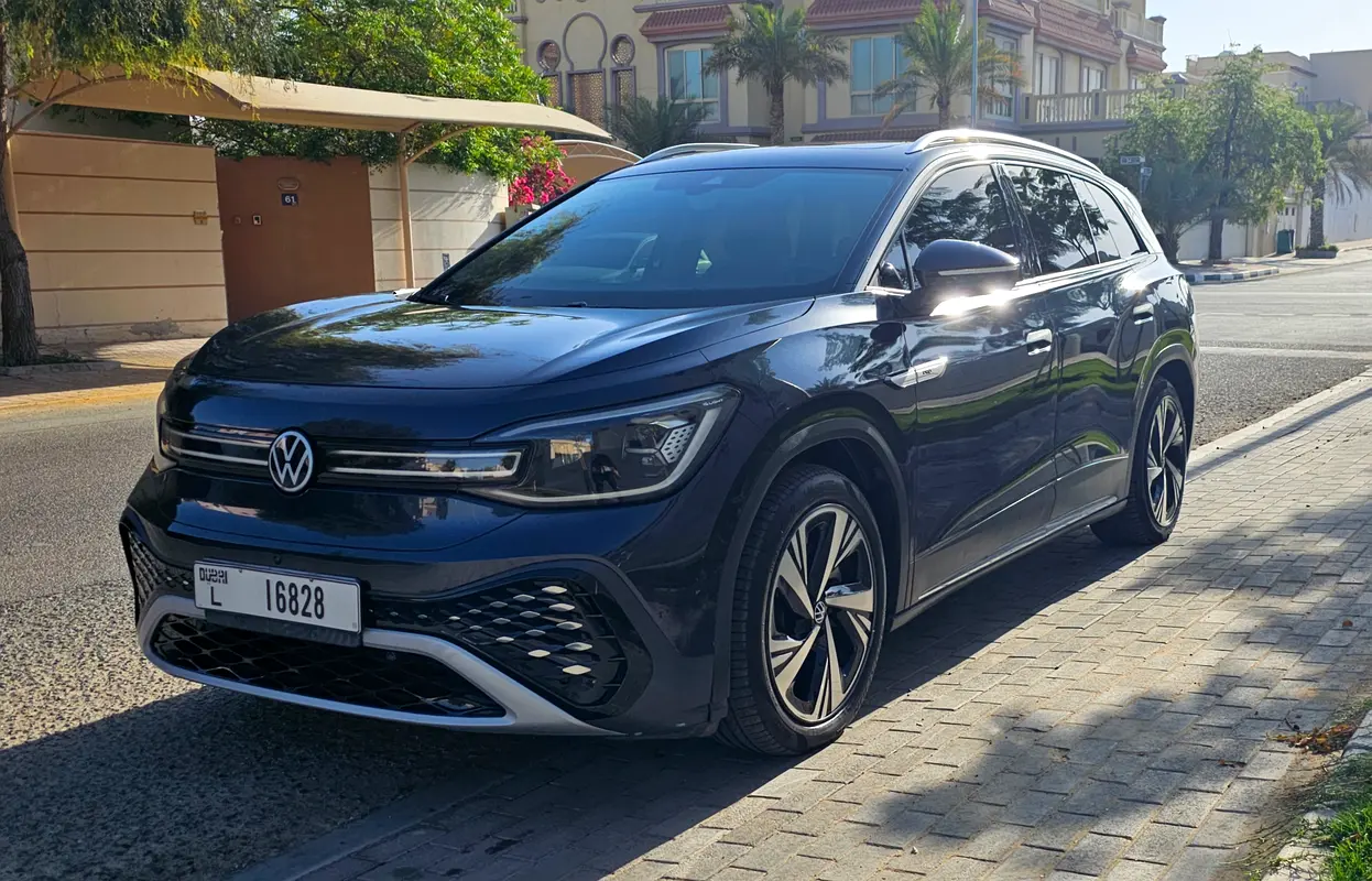 Volkswagen ID.6 2021 — photo 1 of 16
