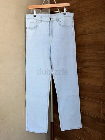 COS Light wash straight-leg women’s jeans — size medium