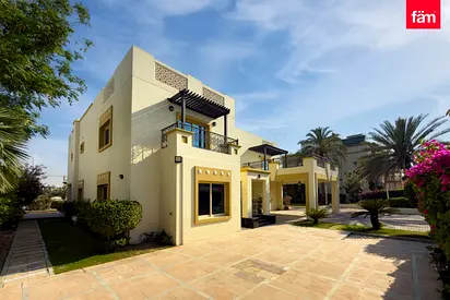 Beautiful Villa| Best location in Emirates hills