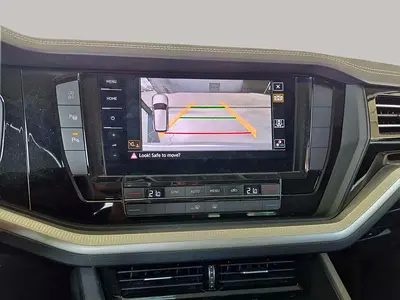 صورة 14 لـ 2021 Volkswagen TOUAREG