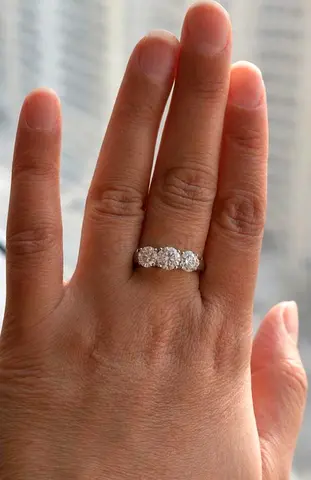 DIAMOND RING