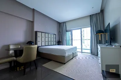 LARGE | POOL VIEW | LUXURY | FURNISHED