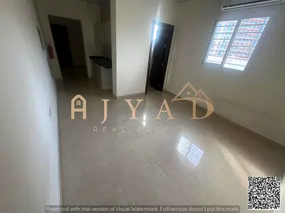 🏠 استوديو للإيجار السنوي في عجمان – النعيمية 1  📍 موقع مميز مقابل مدرسة الحكمة الخاصة وقريب جداً من مخرج دبي والشارقة، مما يوفر سهولة التنقل اليومي.