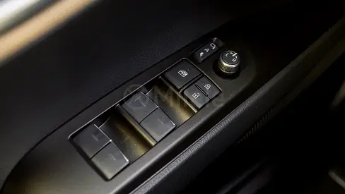 صورة 9 لـ 2025 Toyota CAMRY
