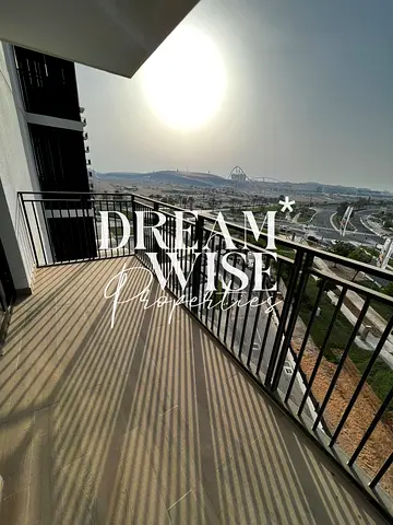 Corner Unit | Sea world & Ferrari View | Prime Loc