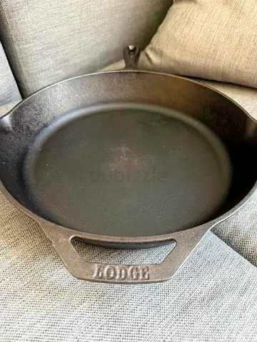 Lodged-style Cast Iron Skillet / Griddle
