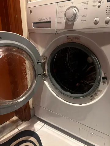 Whirlpool front load washing machine 7kg - good working condition