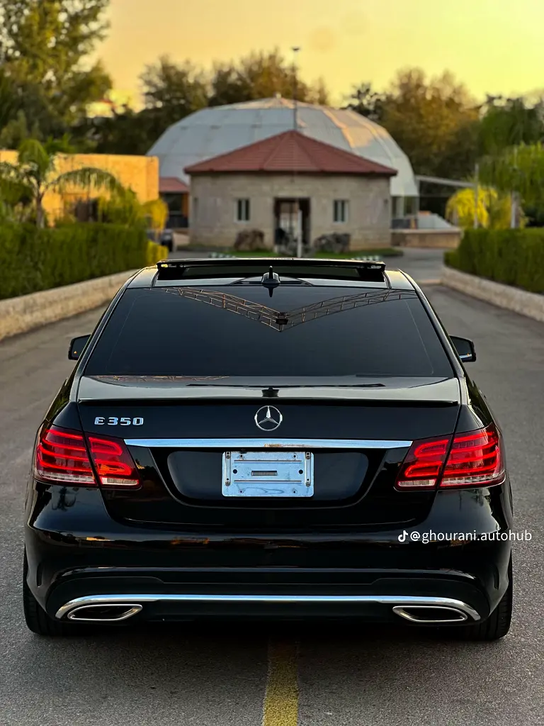 Mercedes-Benz E-Class 2016 — photo 1 of 20