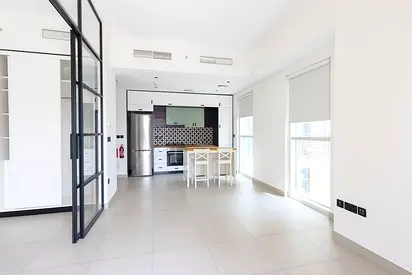 Vacant in June | Spacious | Fitted Kitchen