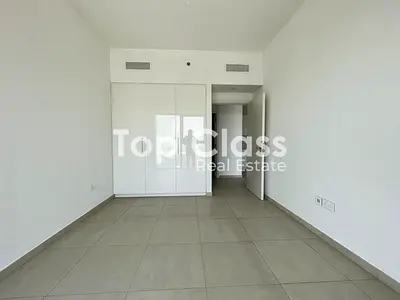 High Floor | Ready to Move | Vacant