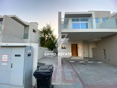Spacious 3 BR | Private Garden | Community View