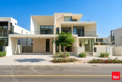 On Lake | Lowest Price | Basement | Type Modern