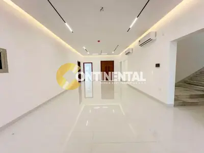 Double row | Semi-Corner | Perfect Spot | Ready to Move