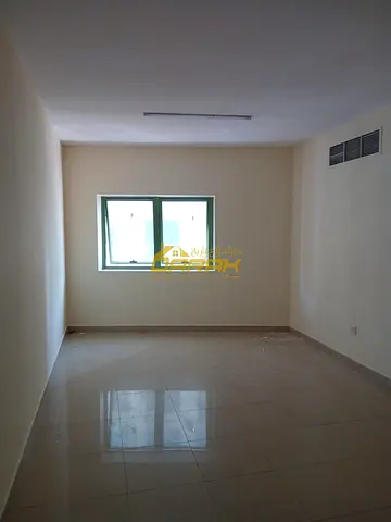 🏡 للإيجار – شقة 2غرفة وصالة فاخرة  في أرقى مناطق الشارقة